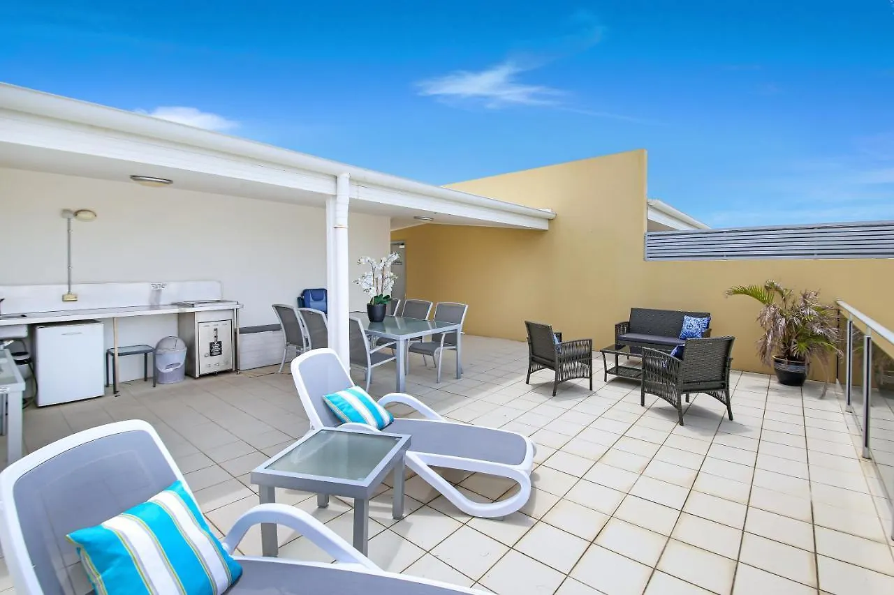 Central Coolum Penthouse With Rooftop Terrace Coolum Beach